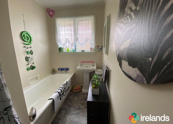  at 2/34 Compton Street, Woolston, Christchurch City, Canterbury