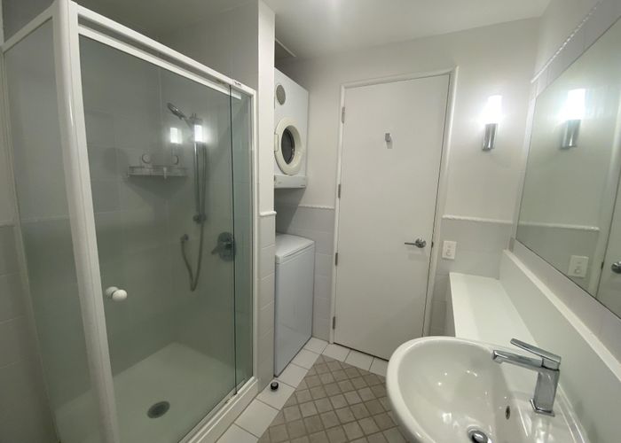  at 1E/18 Joseph Banks Terrace, Remuera, Auckland City, Auckland