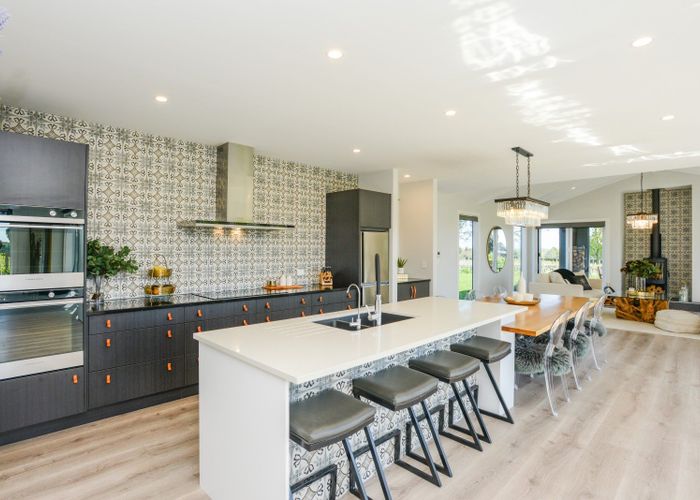  at 41 Side Road, Hastings