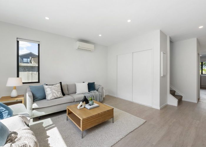  at 10 Paraone Crescent, Conifer Grove, Papakura, Auckland