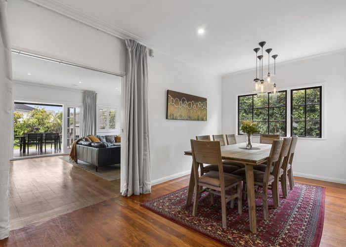  at 14 Saltburn Road, Milford, North Shore City, Auckland