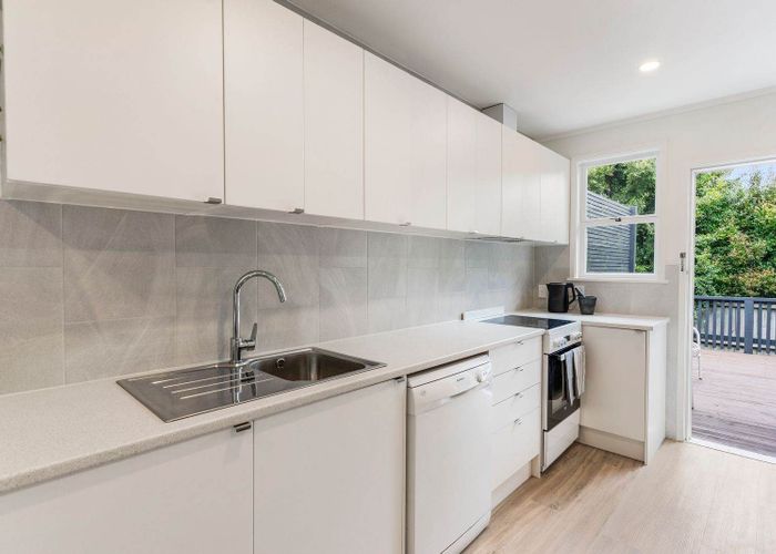  at 6/134 Edmonton Road, Te Atatu South, Waitakere City, Auckland