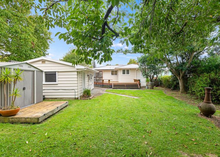  at 11 Koru Street, Mangere Bridge, Manukau City, Auckland