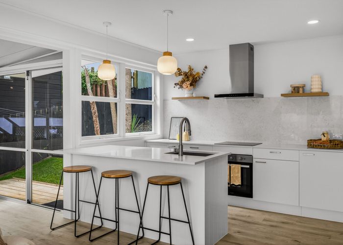  at 6 Kingsway Avenue, Sandringham, Auckland City, Auckland