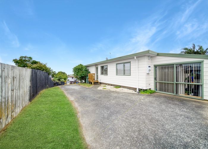  at 1/43 Templeton Place, Clendon Park, Manukau