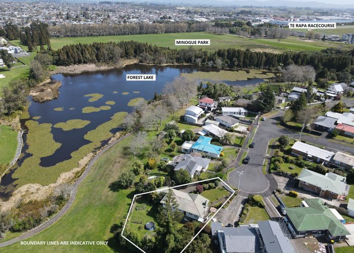  at 1 Kingsway Crescent, Forest Lake, Hamilton