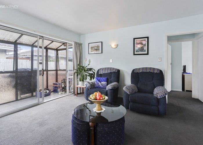  at 2/14 Lane Street, Woolston, Christchurch City, Canterbury