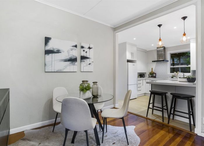  at 9 Hillsborough Road, Hillsborough, Auckland City, Auckland
