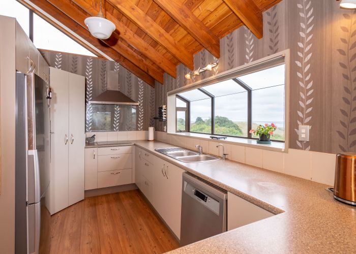  at 700 Brighton Road, Ocean View, Dunedin