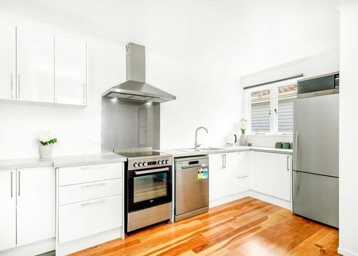  at 4 Golf Road, Manor Park, Lower Hutt, Wellington