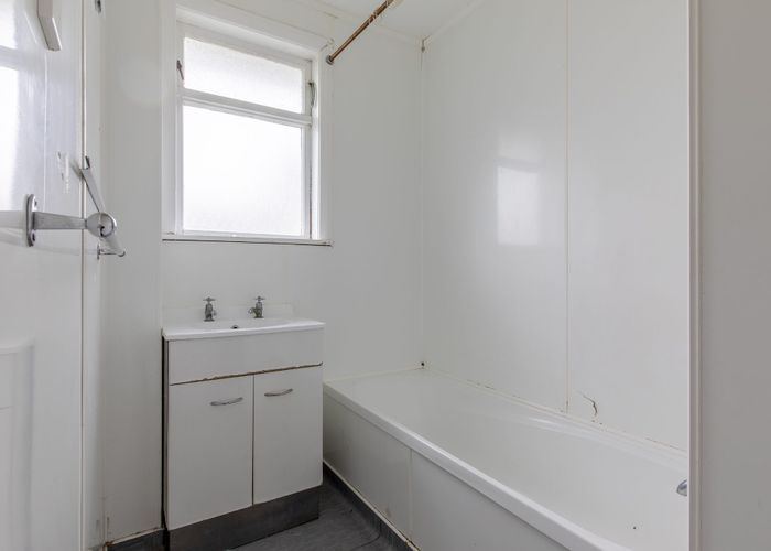  at 402 Kiwi Place, Camberley, Hastings, Hawke's Bay