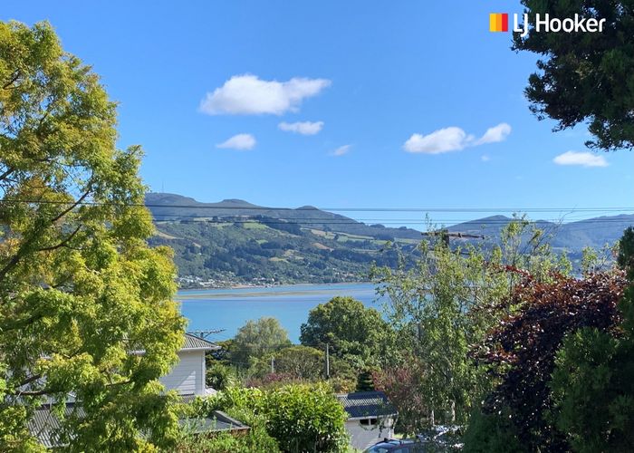  at 4 Barling Street, Macandrew Bay, Dunedin