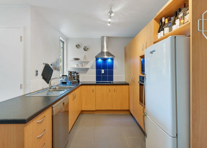  at 6/2 Atarangi Road, Greenlane, Auckland