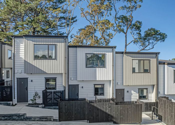  at 7 /60 Kemp Road, Massey, Waitakere City, Auckland