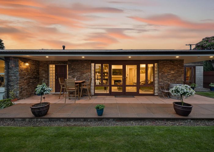  at 194 Racecourse Road, Sockburn, Christchurch