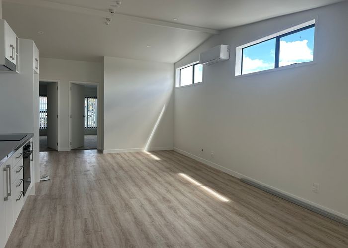  at 83A Kitchener Road, Milford, North Shore City, Auckland