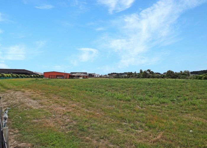  at 10 Carex Grove, Foxton Beach, Horowhenua, Manawatu / Whanganui