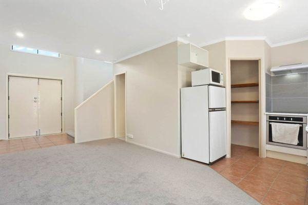  at 130 Buckland Road, Mangere East, Auckland