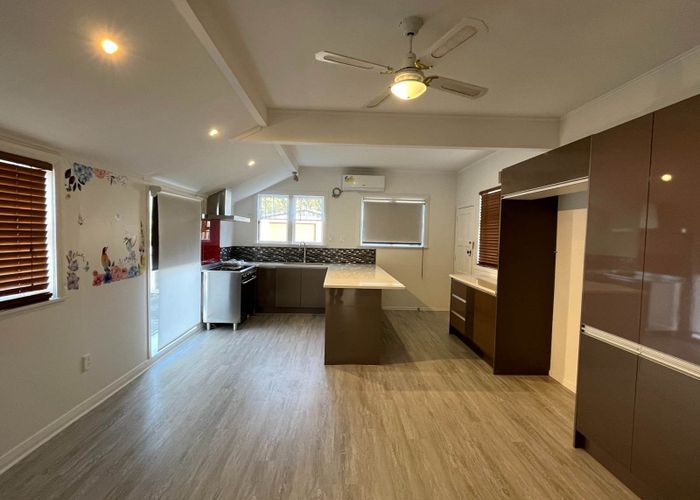  at 61 Duke Street, Mount Roskill, Auckland