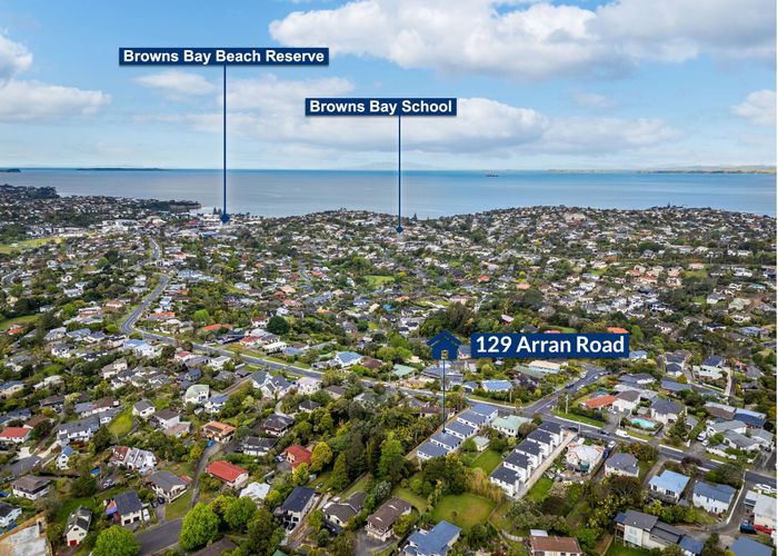  at 129 Arran Road, Browns Bay, North Shore City, Auckland