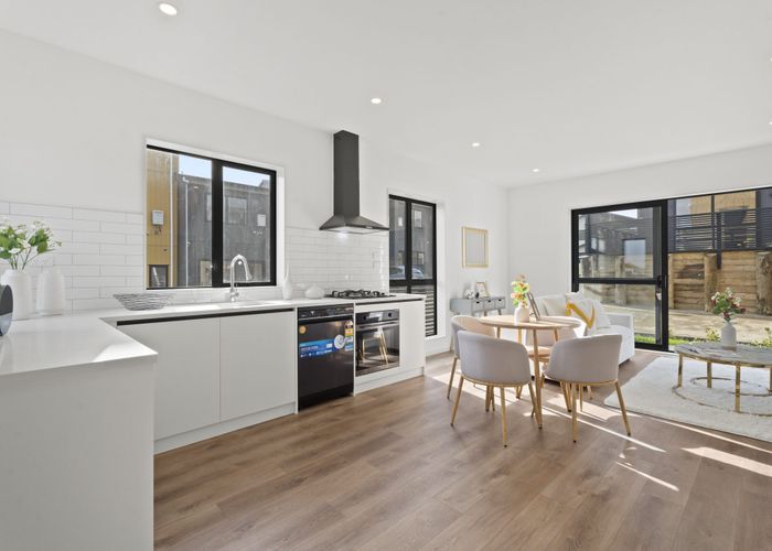  at 4 Hera Street, Flat Bush, Manukau City, Auckland