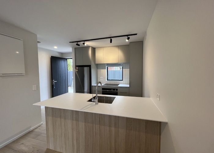  at 2/20 Bewdley Street, Spreydon, Christchurch