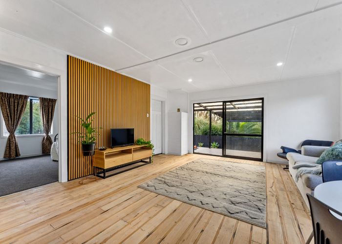 at 4 Rere Pl, Parakai, Rodney