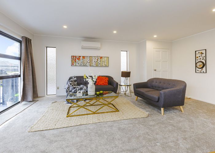  at 2B Roys Road, Weymouth, Auckland