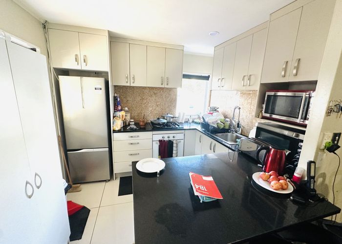  at 1/221 Buckland Road, Mangere, Manukau City, Auckland