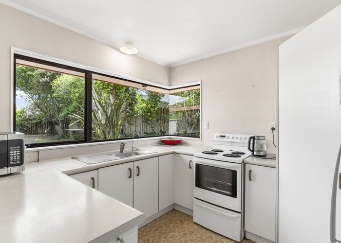  at 90 Tington Avenue, Wattle Downs, Auckland