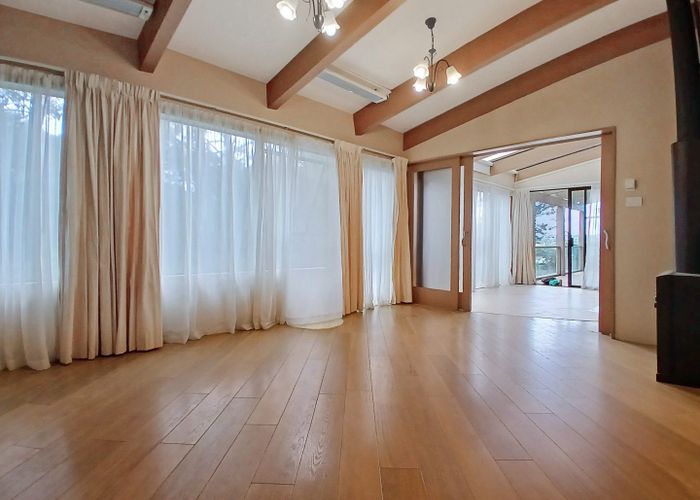  at 9 Saddleback Rise, Murrays Bay, Auckland