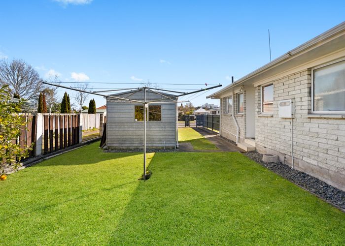  at 6 Montgomery Crescent, Bader, Hamilton