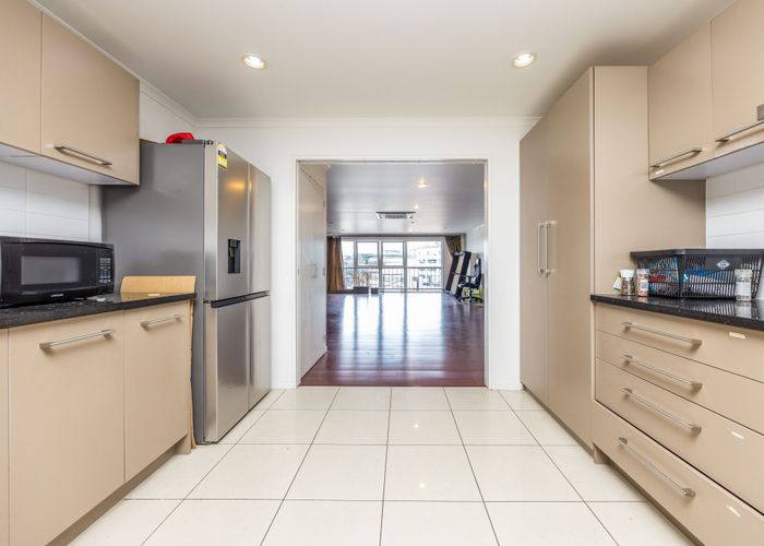  at 705/26 Remuera Road, Newmarket, Auckland City, Auckland