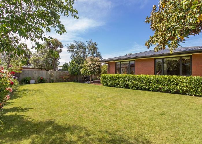  at 14 Dulles Place, Papanui, Christchurch