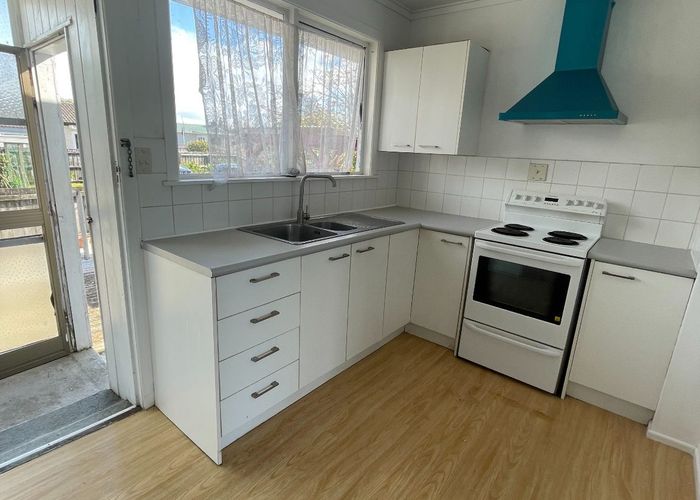  at 3/39 Shakespeare Road, Milford, North Shore City, Auckland