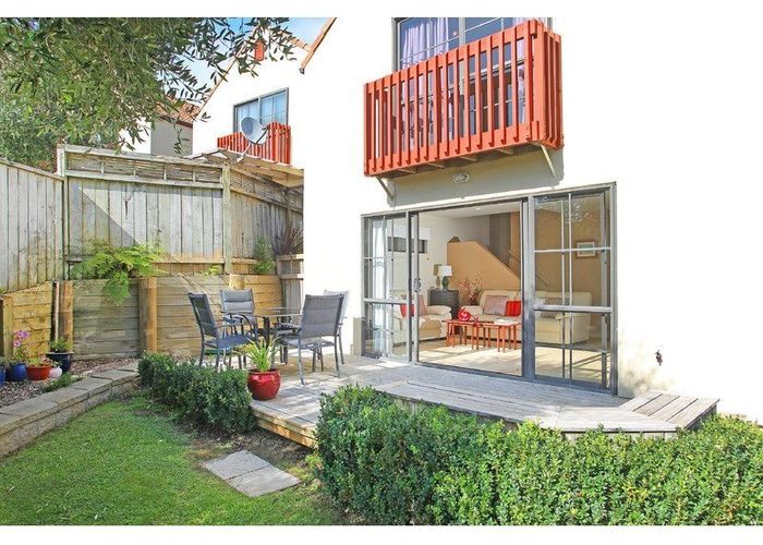  at 3/5 Spencer Road, Oteha, Auckland