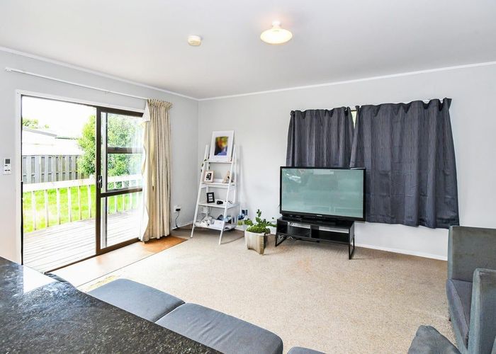 at 1/24 Burundi Avenue, Clendon Park, Manukau City, Auckland