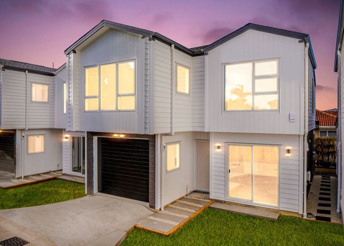  at Lot 2/20 Park Avenue, Papatoetoe, Manukau City, Auckland