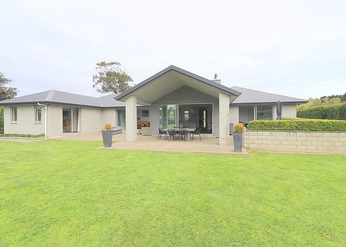  at 2 Awarua Road, Otatara