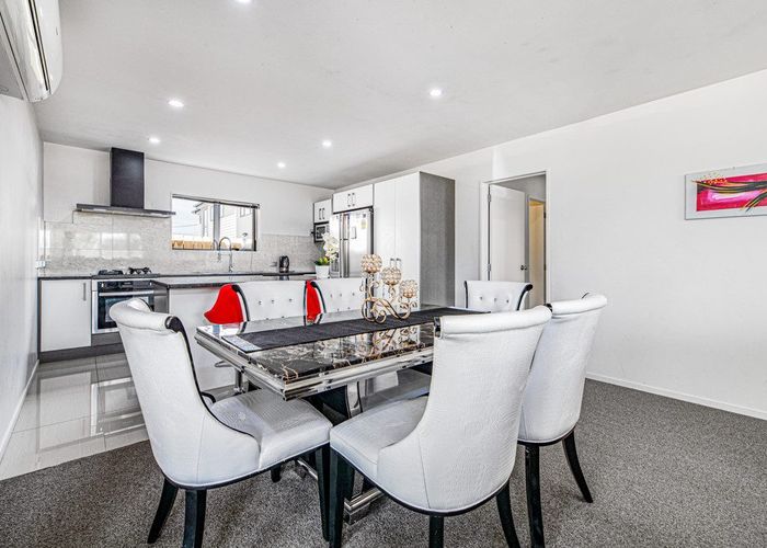  at 110A Royal Road, Massey, Auckland