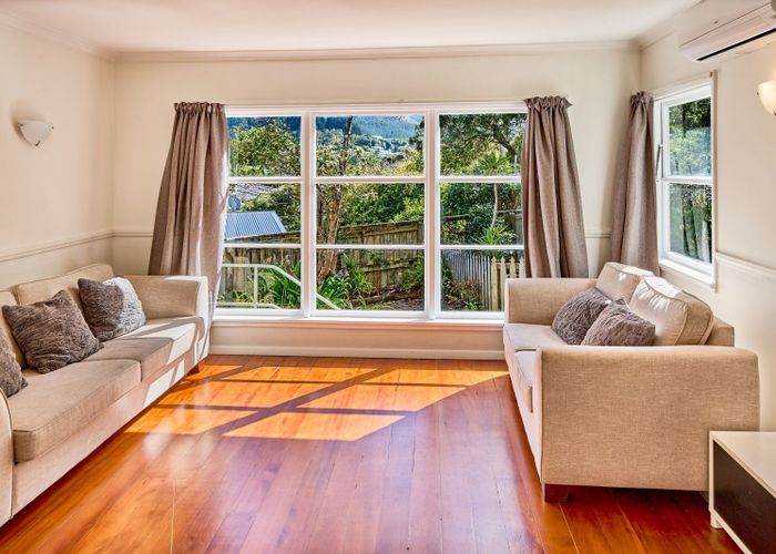  at 6 Matai Street, Tawa, Wellington