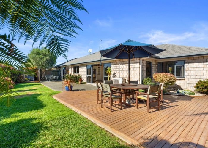  at 27 Summerland Crescent, Papamoa Beach, Papamoa