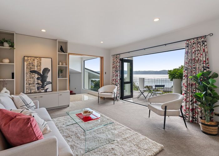  at 52 Walter Road, Lowry Bay, Eastbourne, Lower Hutt, Wellington