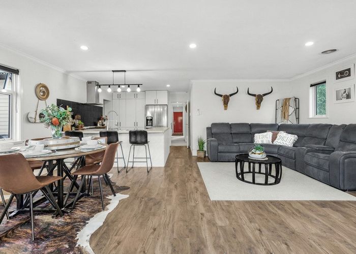  at 15A Rowe Parade, Wainuiomata, Lower Hutt, Wellington