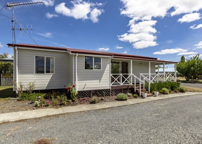 Free property data for 16 Abbot Avenue, Waipawa homes.co.nz
