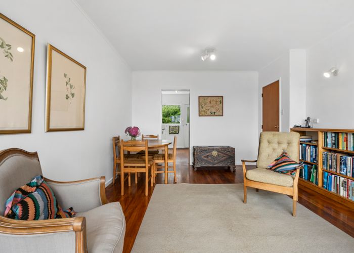  at 6/25 Madras Street, Khandallah, Wellington