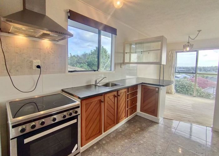  at 39 Lewisham Street, Highland Park, Manukau City, Auckland