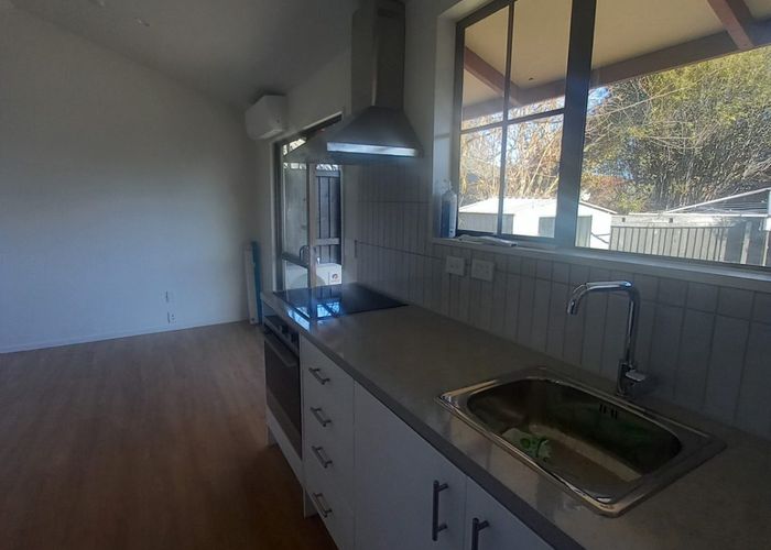  at 2/86 Charles, Waltham, Christchurch City, Canterbury