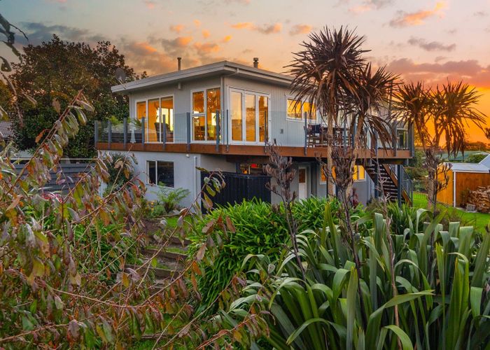  at 7 Sharon Place (off Buick Crescent), Awapuni, Palmerston North, Manawatu / Whanganui