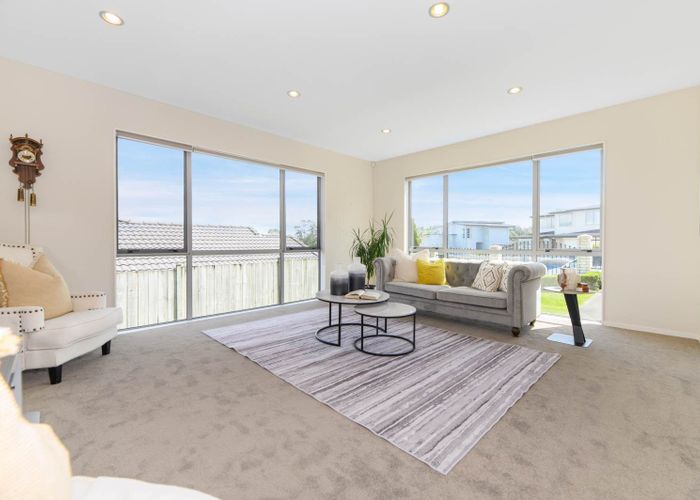  at 91 Travis View Drive, Fairview Heights, Auckland